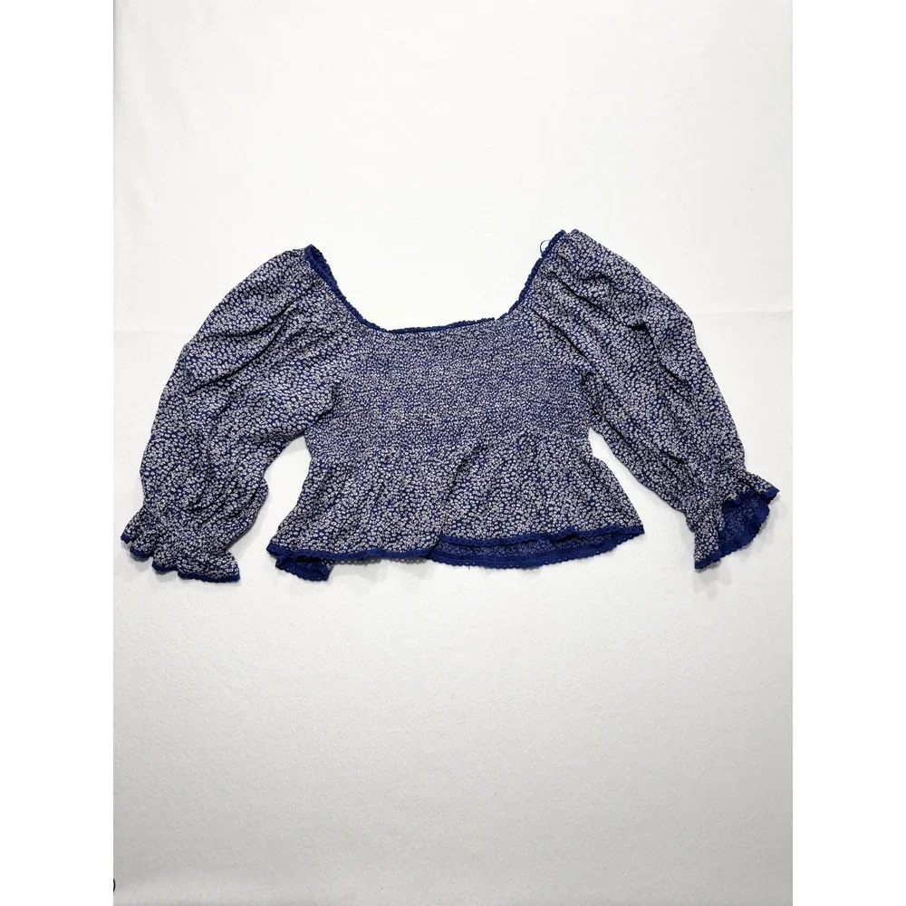 Free People Blouse Womens Large Blue Floral Off Shoulder Smocked Crop Top Boho - Picture 11 of 14